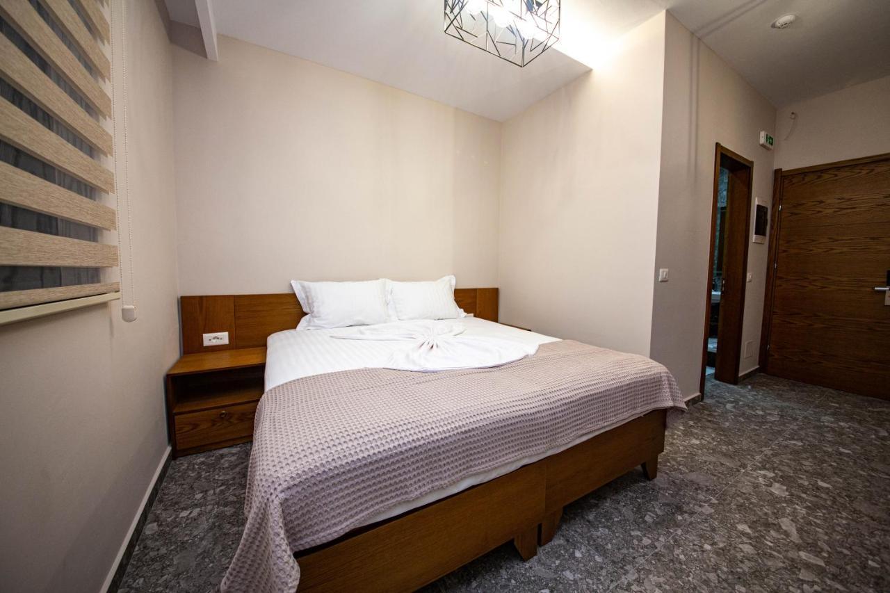 Hotel Center Ksamil Esterno foto