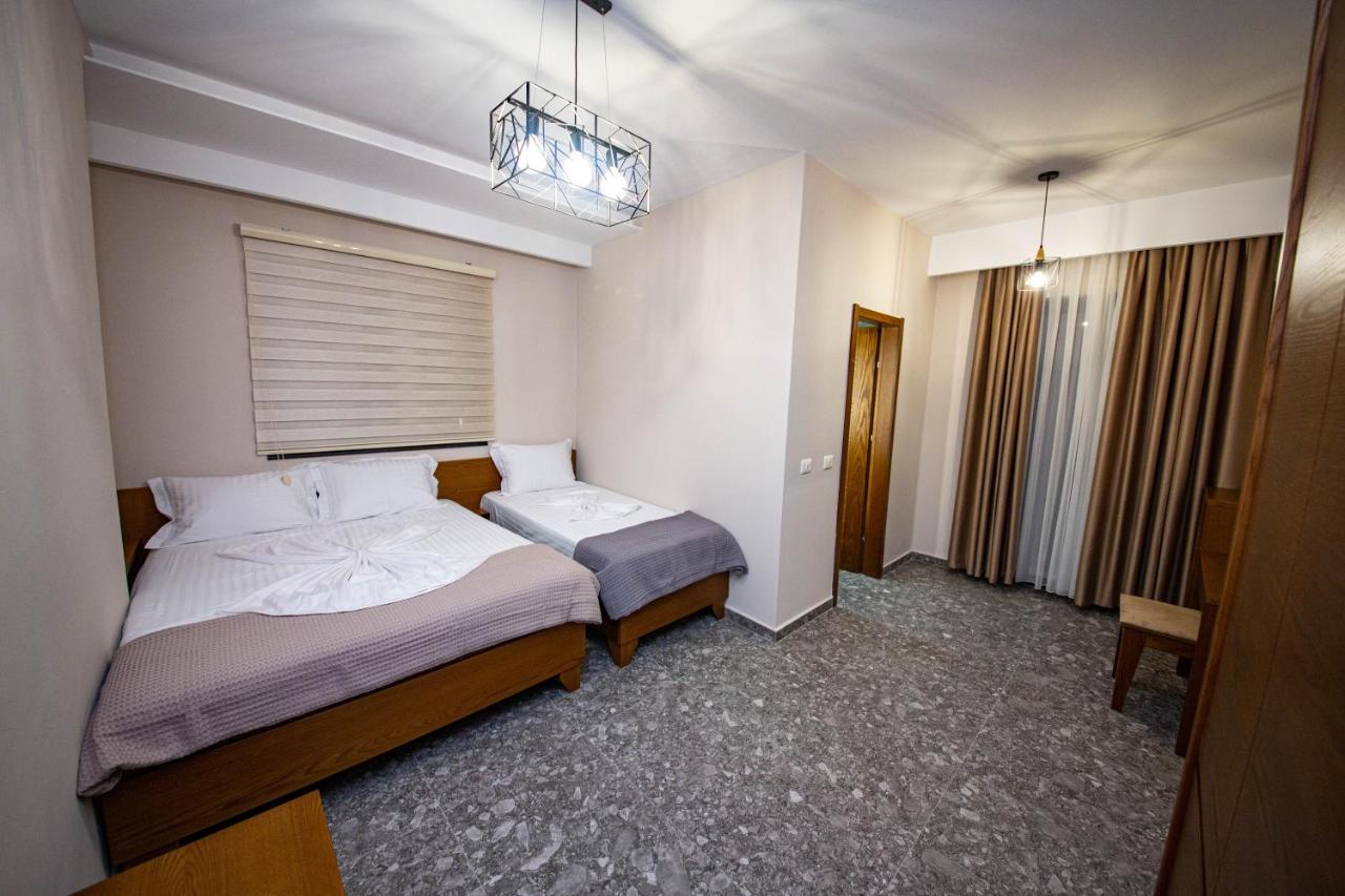 Hotel Center Ksamil Esterno foto