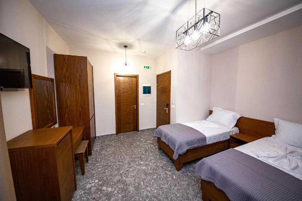 Hotel Center Ksamil Esterno foto