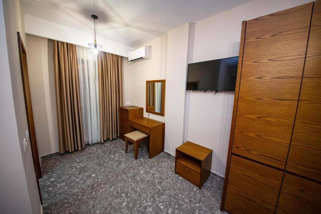 Hotel Center Ksamil Esterno foto