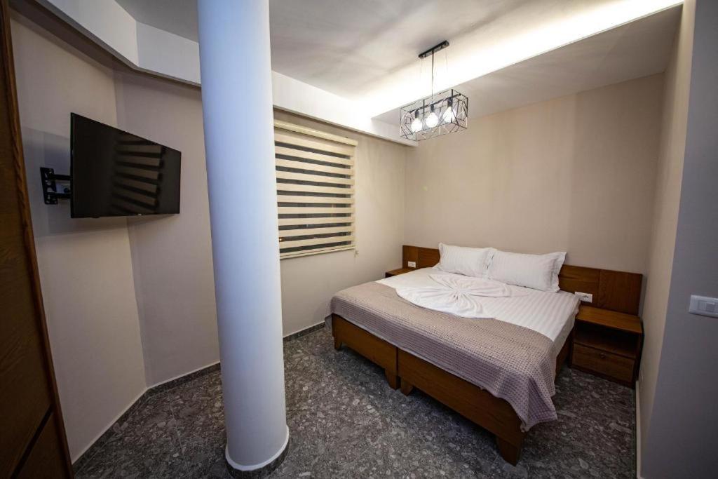Hotel Center Ksamil Esterno foto